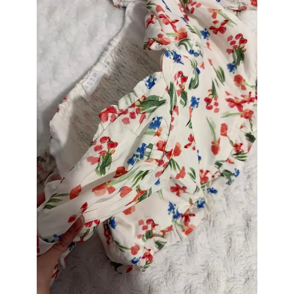 ASTR the Label Feronia White Floral Puff Sleeves Corset With Boning Crop Top M